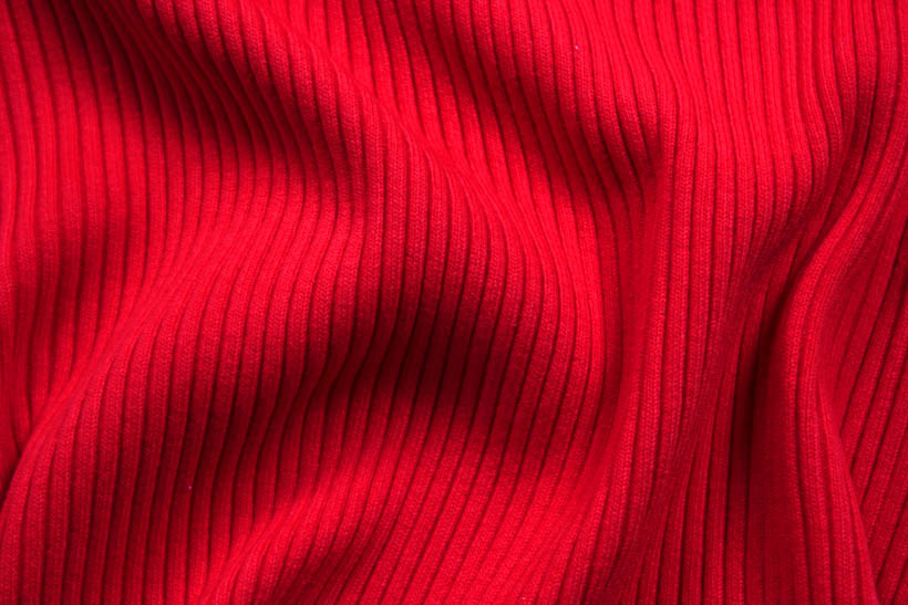 Rippenbündchen in rot