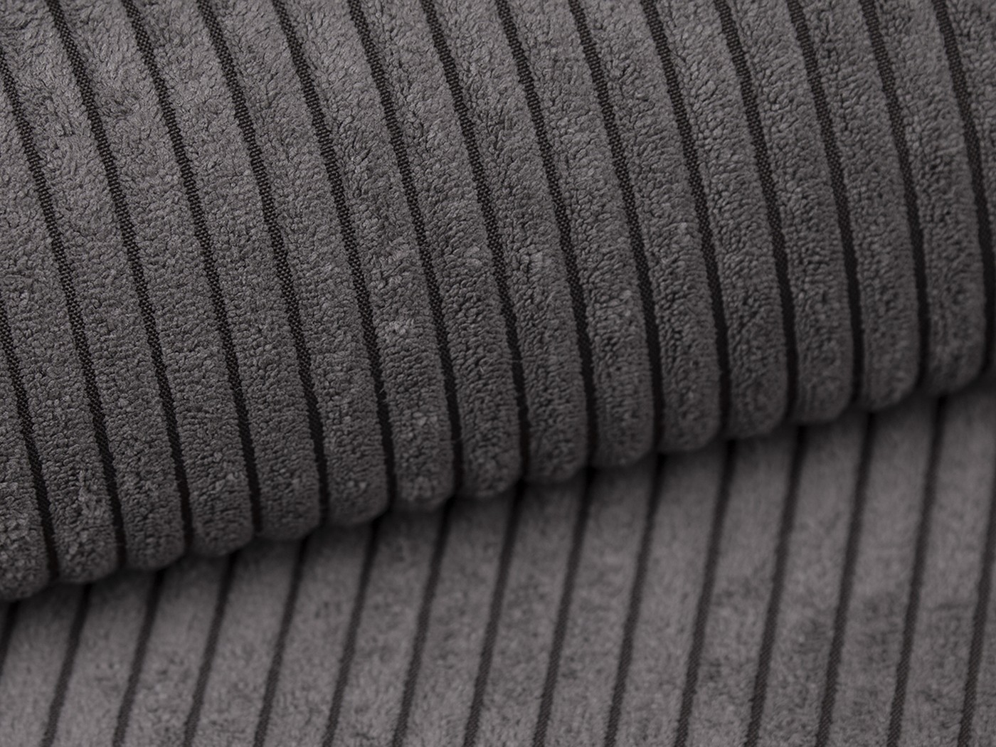 Cordstoff in Anthrazit – weich, modern und stilvoll