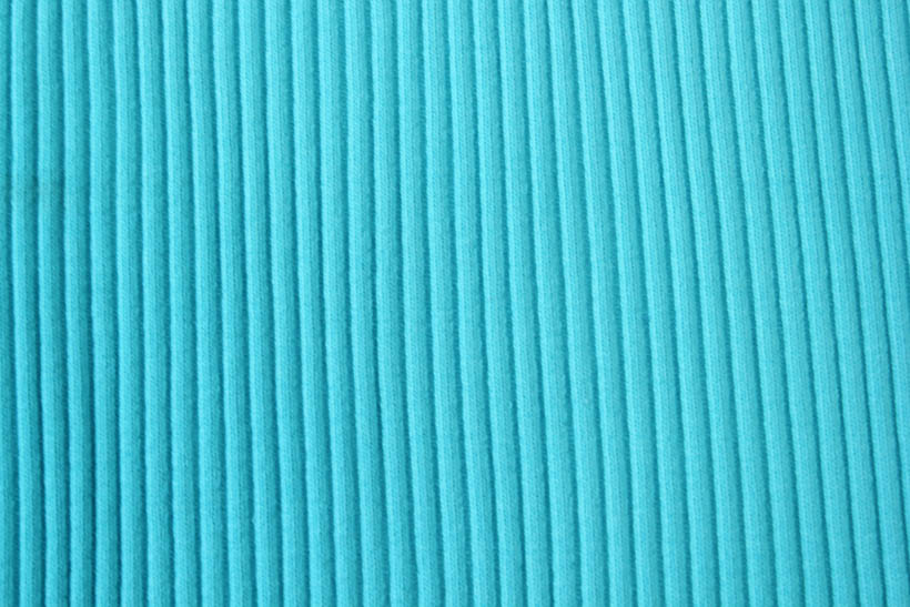 Rippenbündchen in hellblau