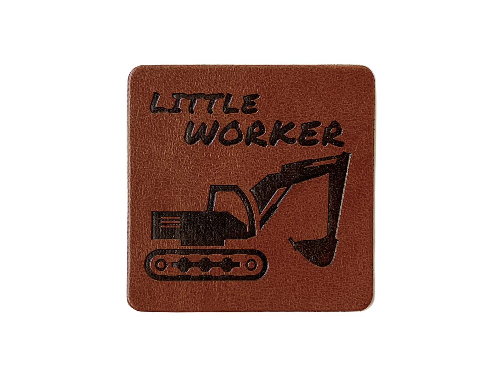 Label aus Kunstleder - "Little Worker" Bagger in dunkelbraun